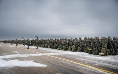 Kyviškių aerodrome išsirikiavo du batalionai šaulių