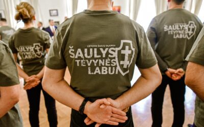 Šaulių priesaika toli nuo Tėvynės: nori stiprinti Lietuvos gynybinę galią