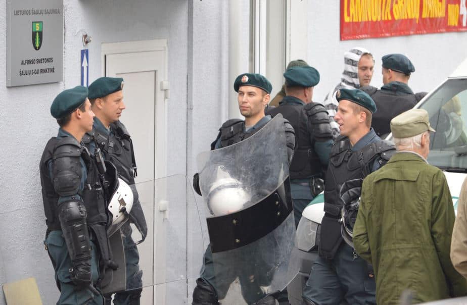 Šauliai dalyvauja pratybose „Karaliaus kirtis 2015 m.“ - Lietuvos ...